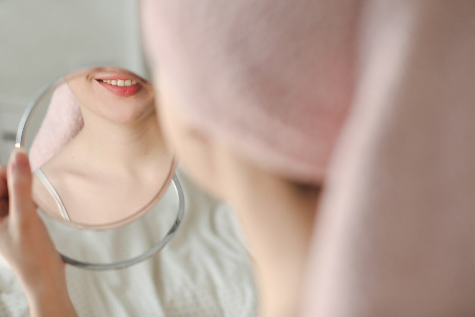Pelle e intestino: il legame invisibile che rivoluziona il benessere. Guida alla Dermobiotica